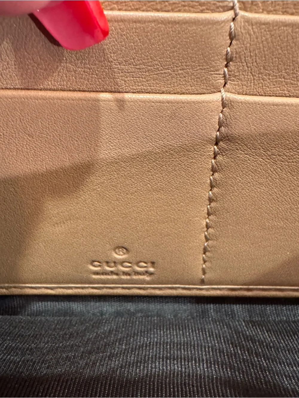 Gucci zip around